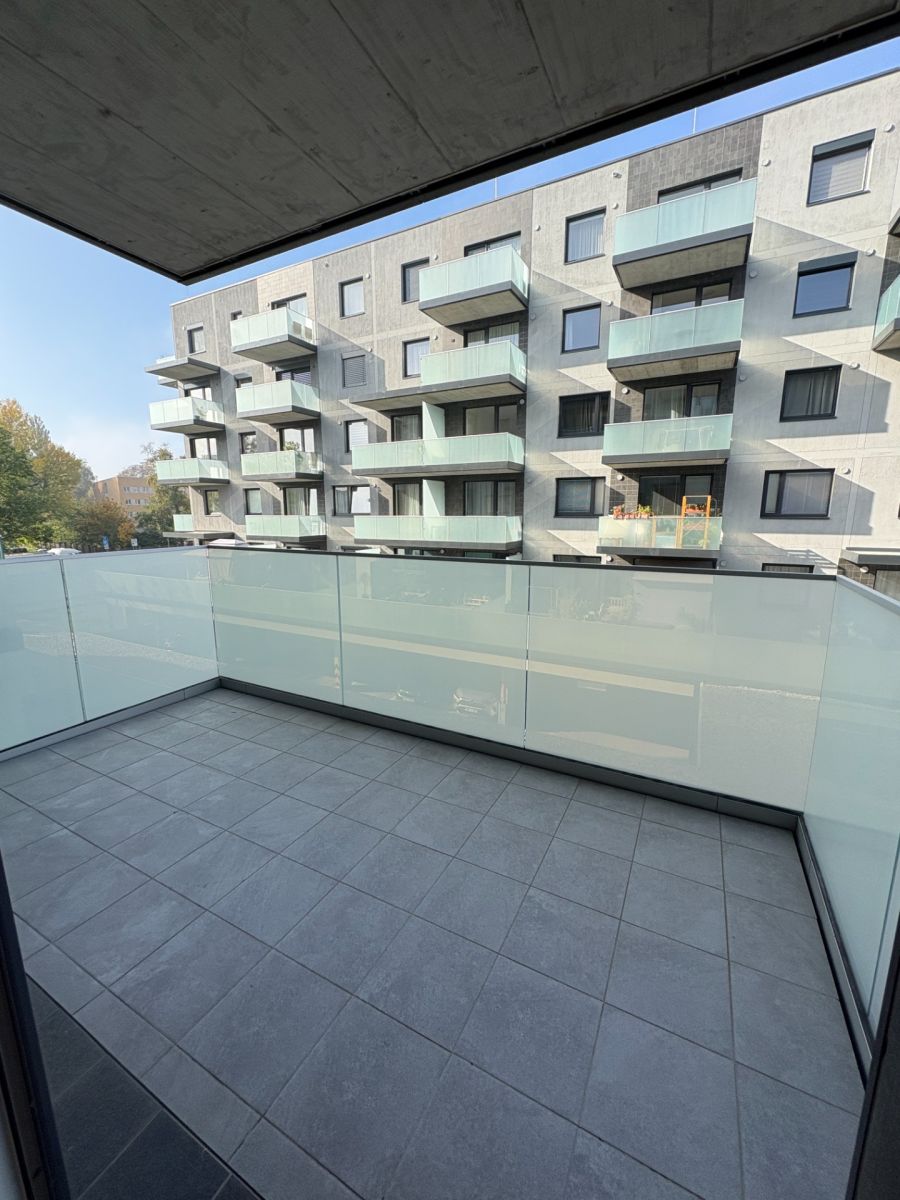 Pronájem bytu 2+kk 43 m², Praha – náhled fotky 16