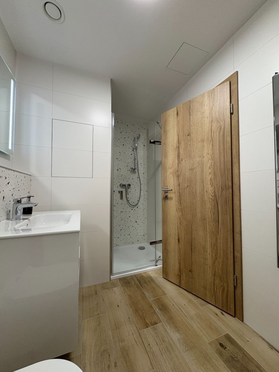 Pronájem bytu 1+kk 31 m², Plzeň – náhled fotky 8