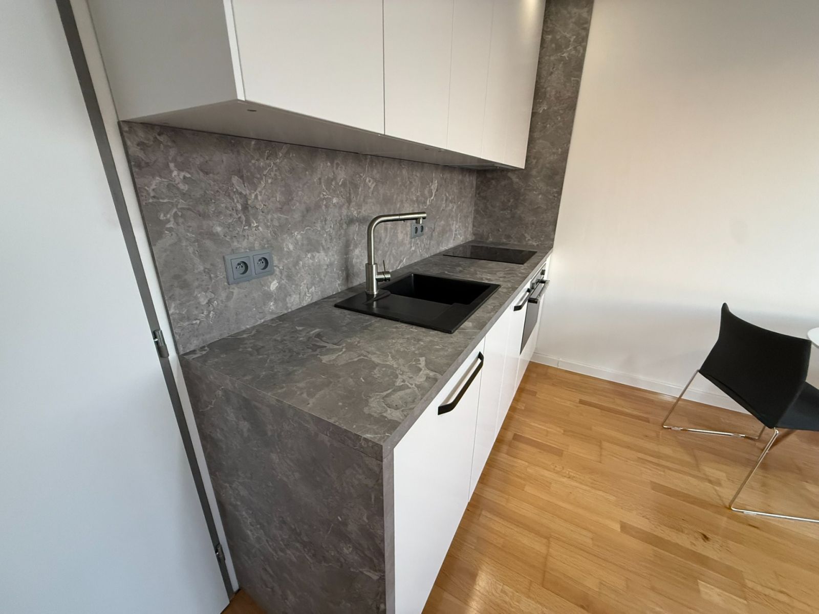 Pronájem bytu 1+kk 27 m², Brno – náhled fotky 7