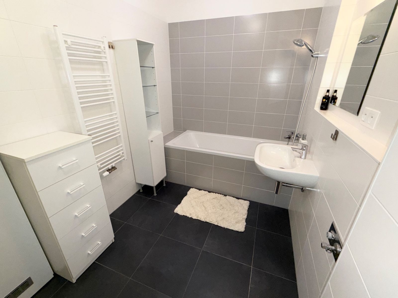 Prodej bytu 1+kk 38 m², Praha – náhled fotky 7