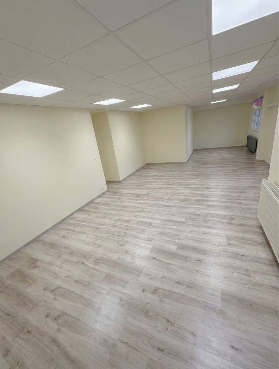 Espaço comercial, 90 m²