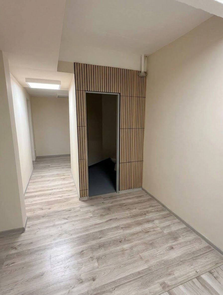 Pronájem komerčního prostoru 90 m², Praha – náhled fotky 4