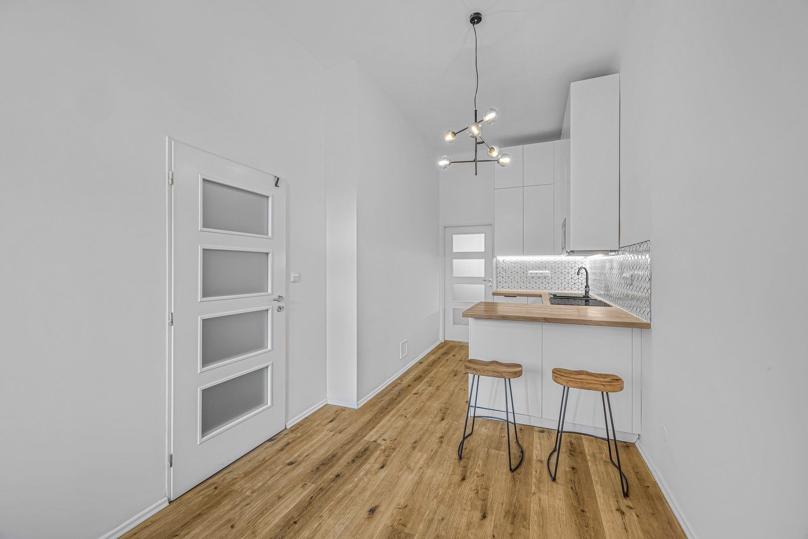 Pronájem bytu 2+kk 43 m², Praha – náhled fotky 3