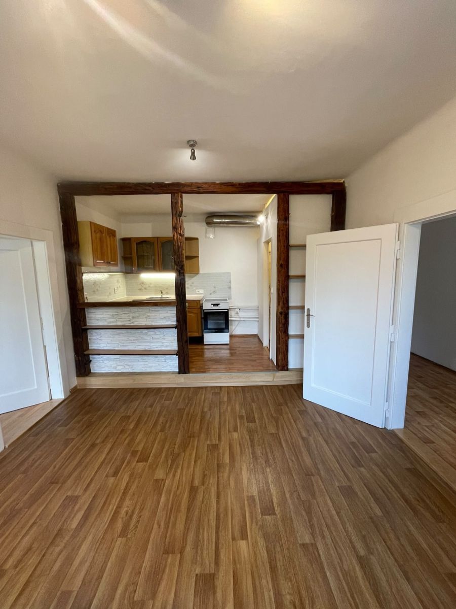 Pronájem bytu 2+kk 48 m², Praha – náhled fotky 3