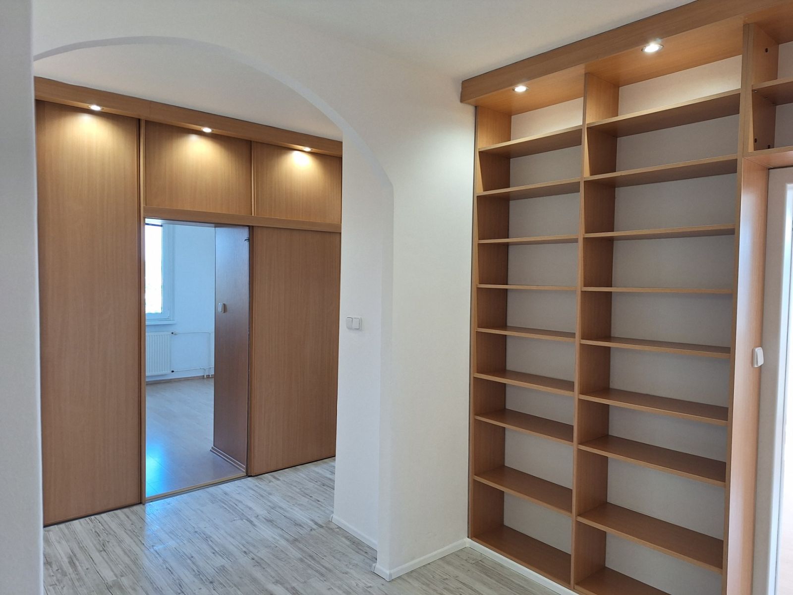 Pronájem bytu 3+1 85 m², Zlín – náhled fotky 3