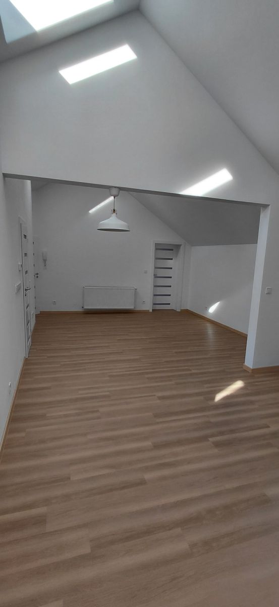 Pronájem domu 4+kk 130 m², Praha – náhled fotky 8