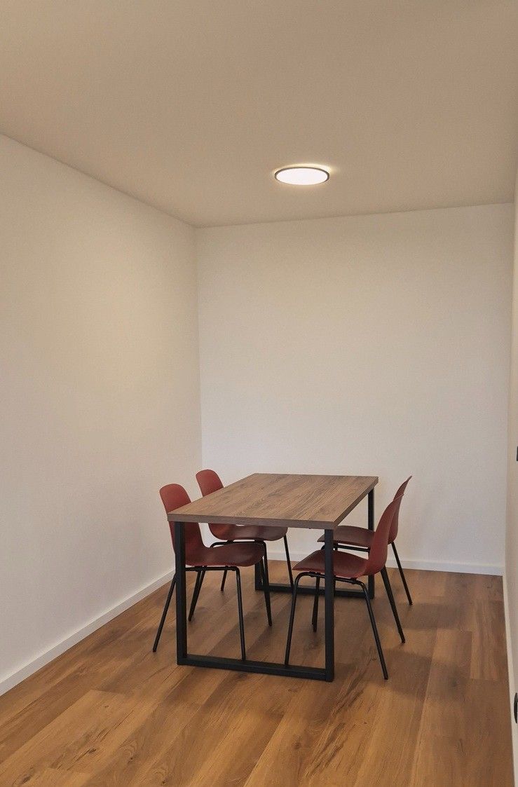 Pronájem bytu 2+kk 41 m², Praha – náhled fotky 8