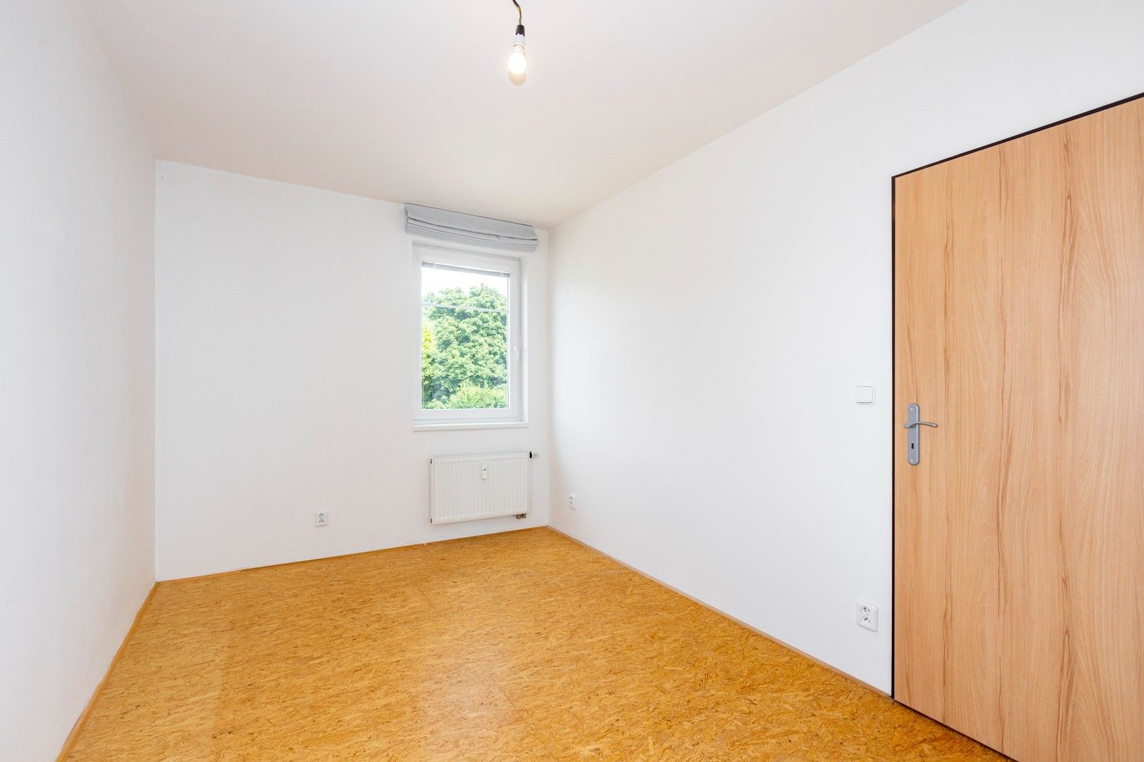 Pronájem bytu 3+kk 70 m², Milovice – náhled fotky 8