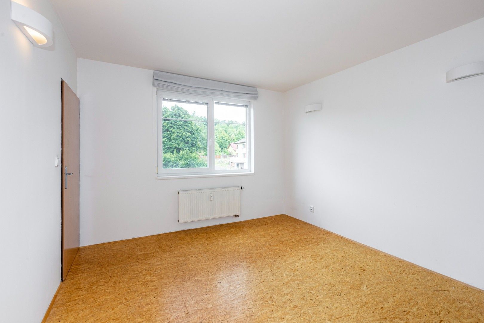 Pronájem bytu 3+kk 70 m², Milovice – náhled fotky 12