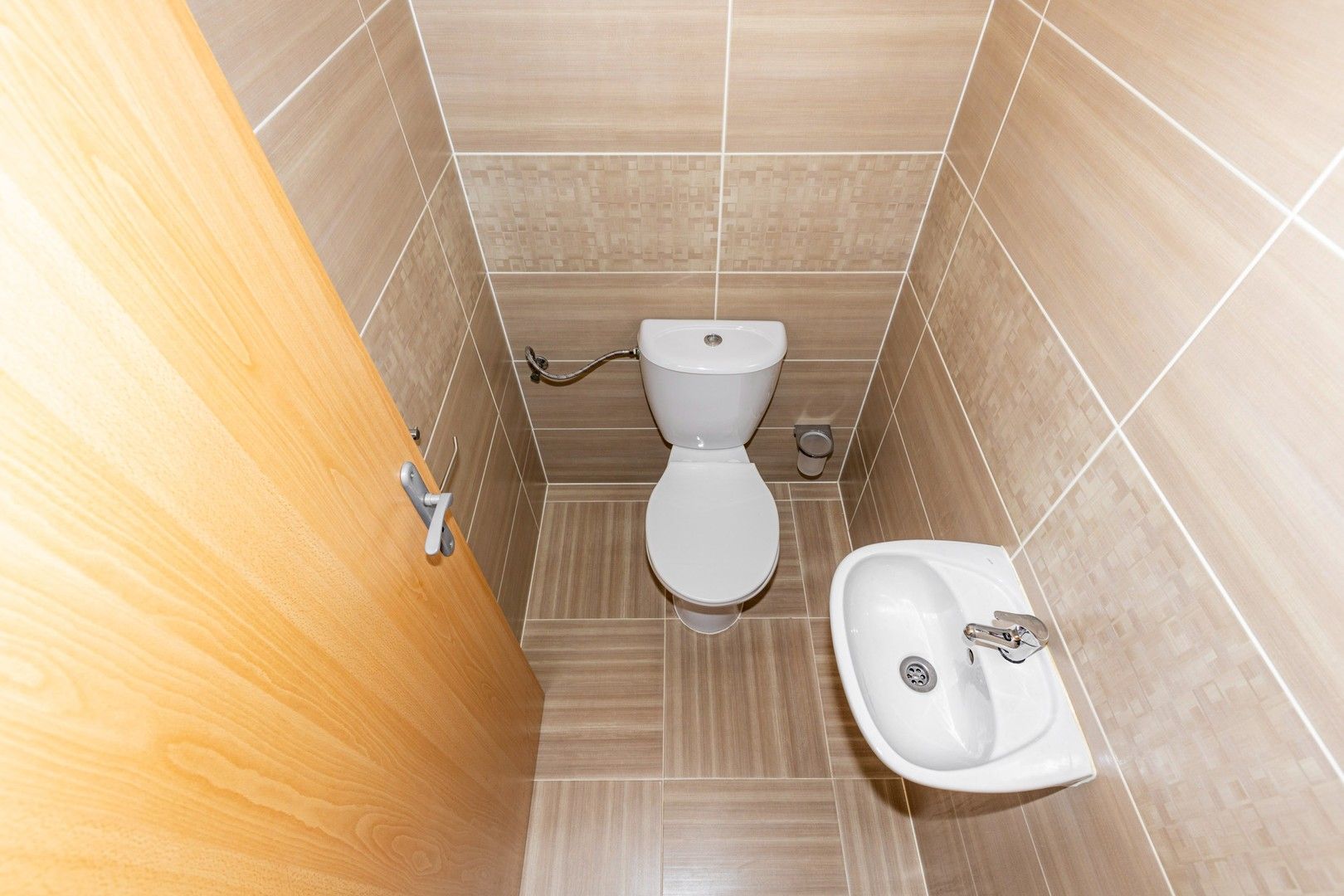Pronájem bytu 3+kk 70 m², Milovice – náhled fotky 18