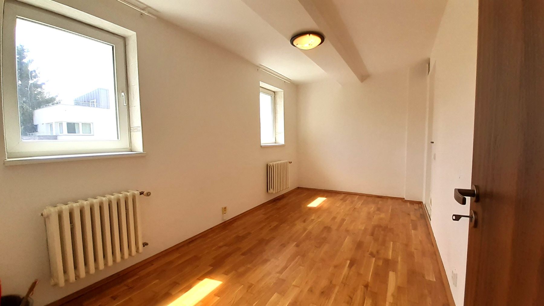 Pronájem bytu 2+1 43 m², Praha – náhled fotky 2