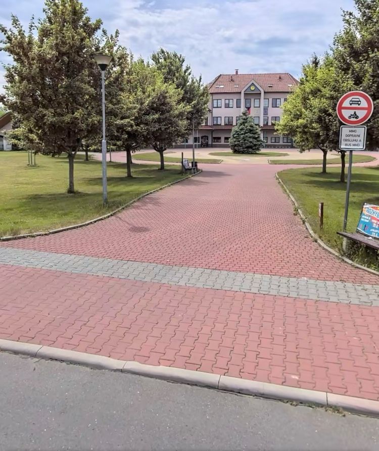 Prodej pozemku, Jesenice – náhled fotky 4