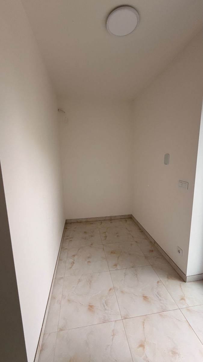 Pronájem domu 4+kk 120 m², Chrášťany – náhled fotky 3