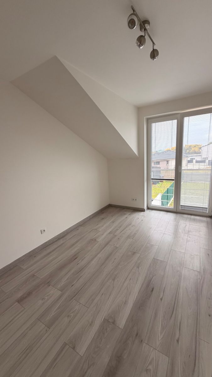 Pronájem domu 4+kk 120 m², Chrášťany – náhled fotky 11
