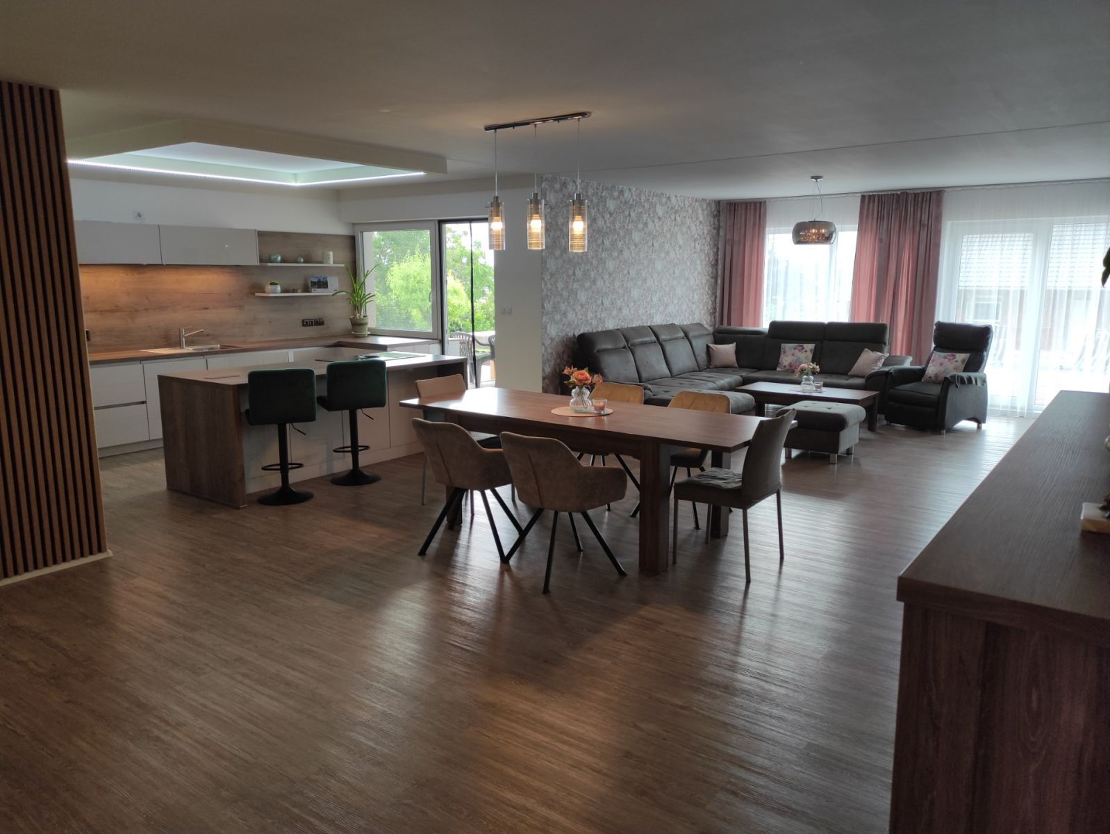 Prodej domu ostatni 362 m², Strachotice – náhled fotky 6