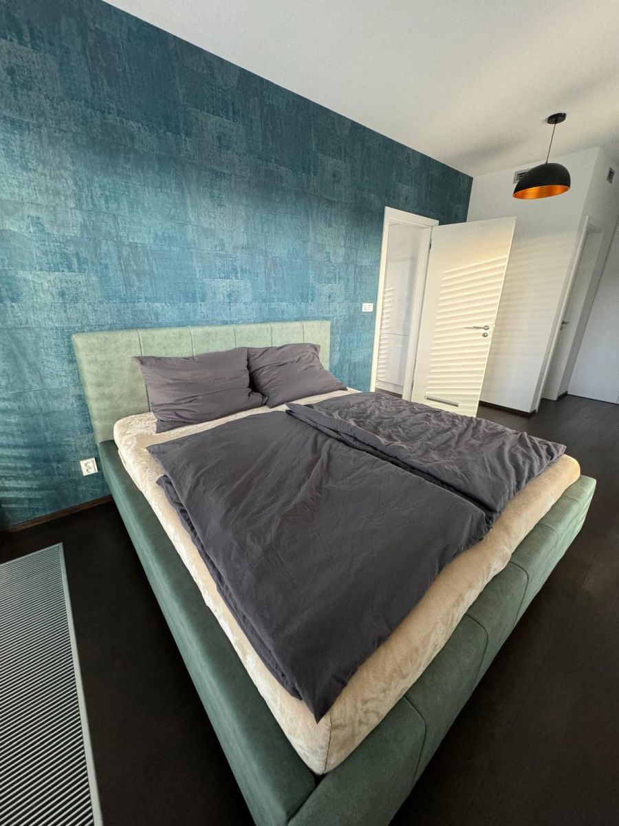 Pronájem bytu 2+kk 56 m², Praha – náhled fotky 3