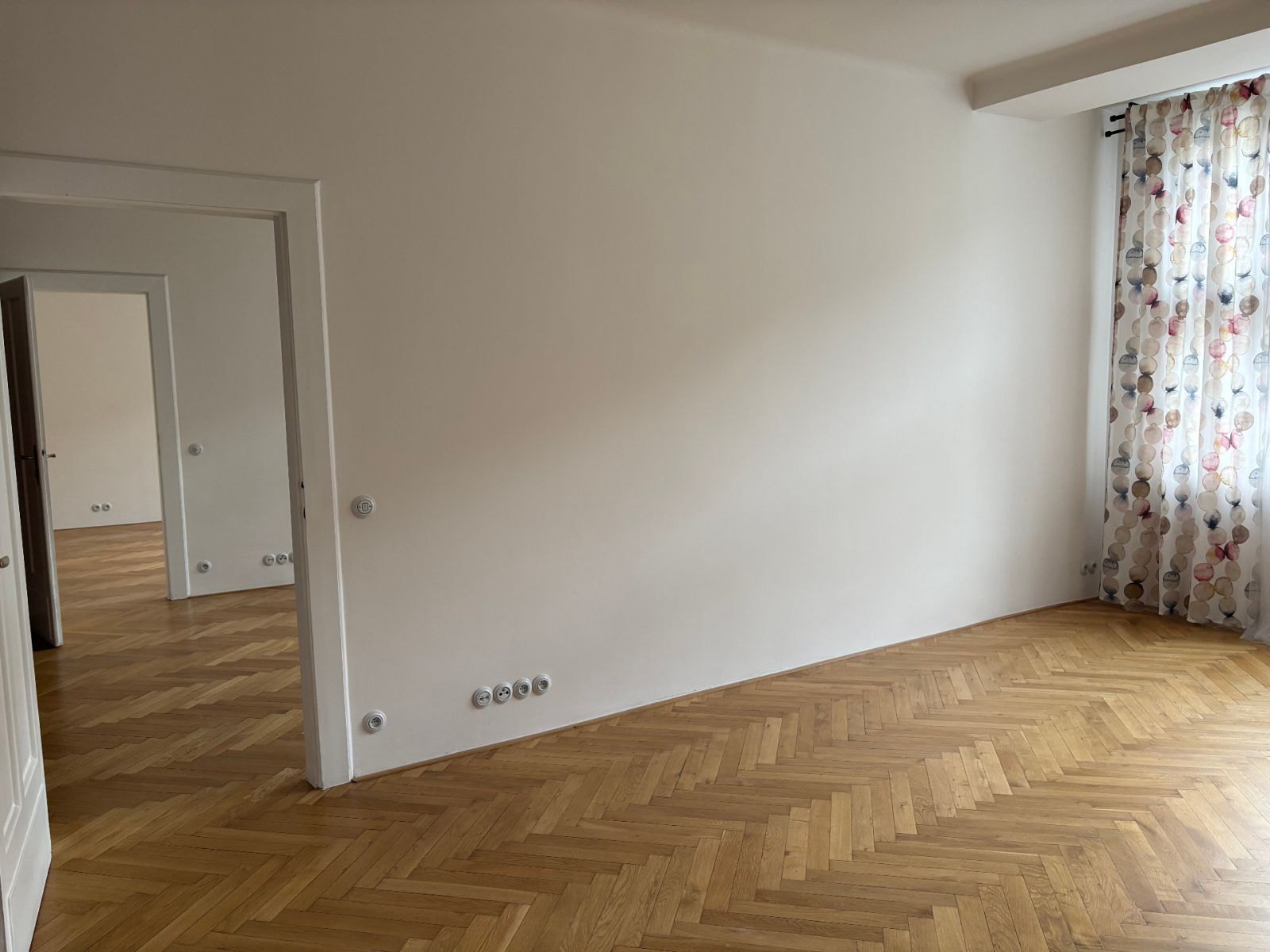 Appartamento 2 locali, 124 m²