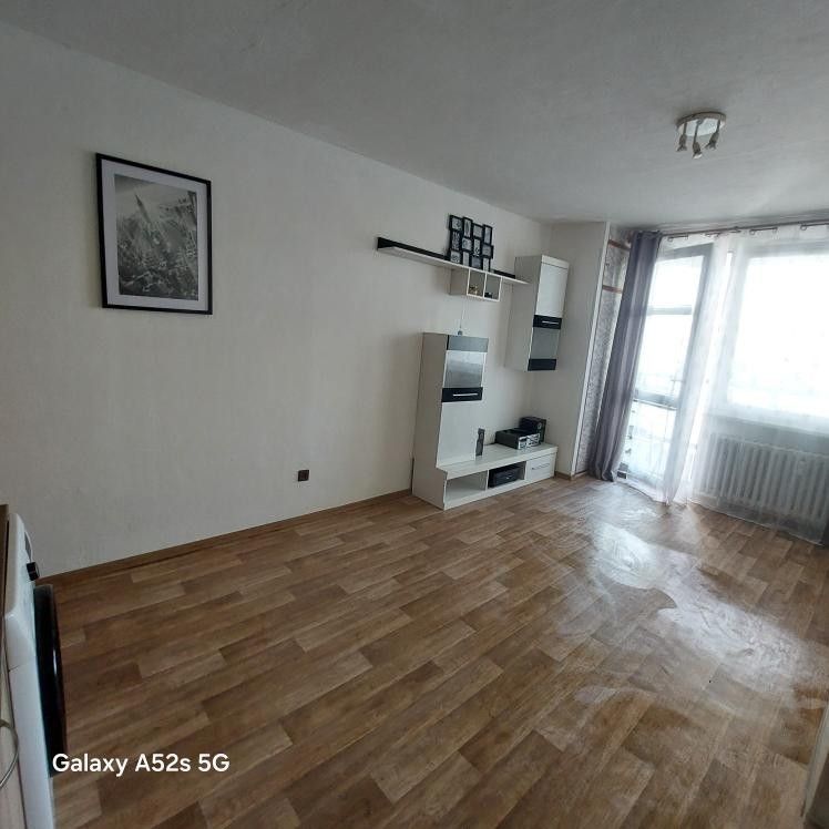Pronájem bytu garsoniera 34 m², Hradec Králové – náhled fotky 3