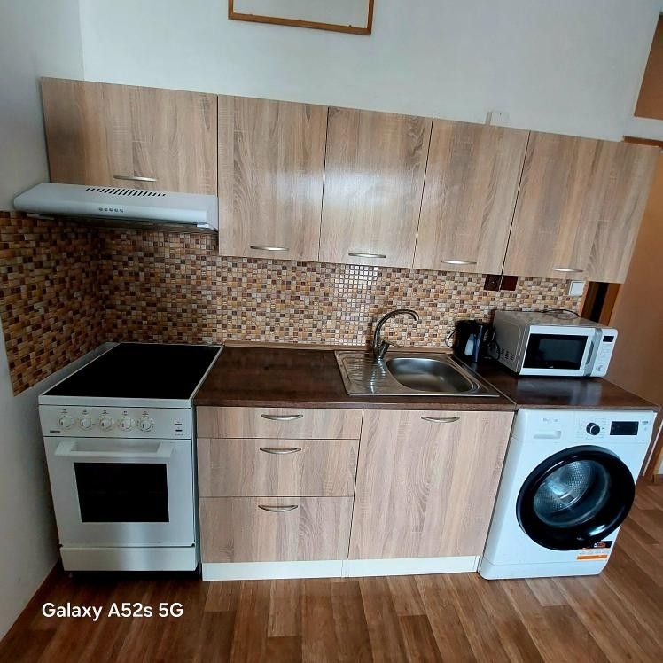 Pronájem bytu garsoniera 34 m², Hradec Králové – náhled fotky 5