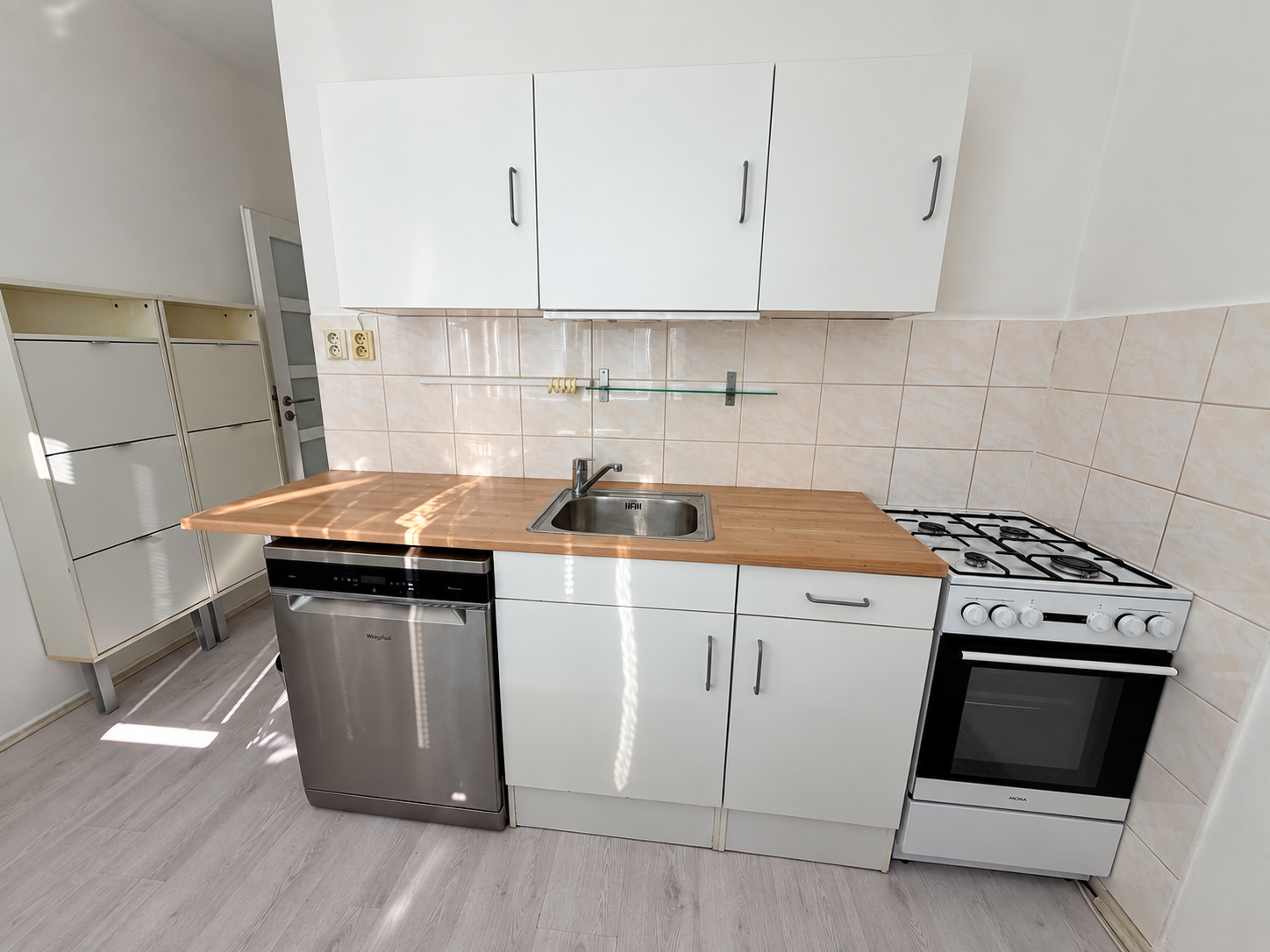 Pronájem bytu 1+1 36 m², Praha – fotka 1 z 9