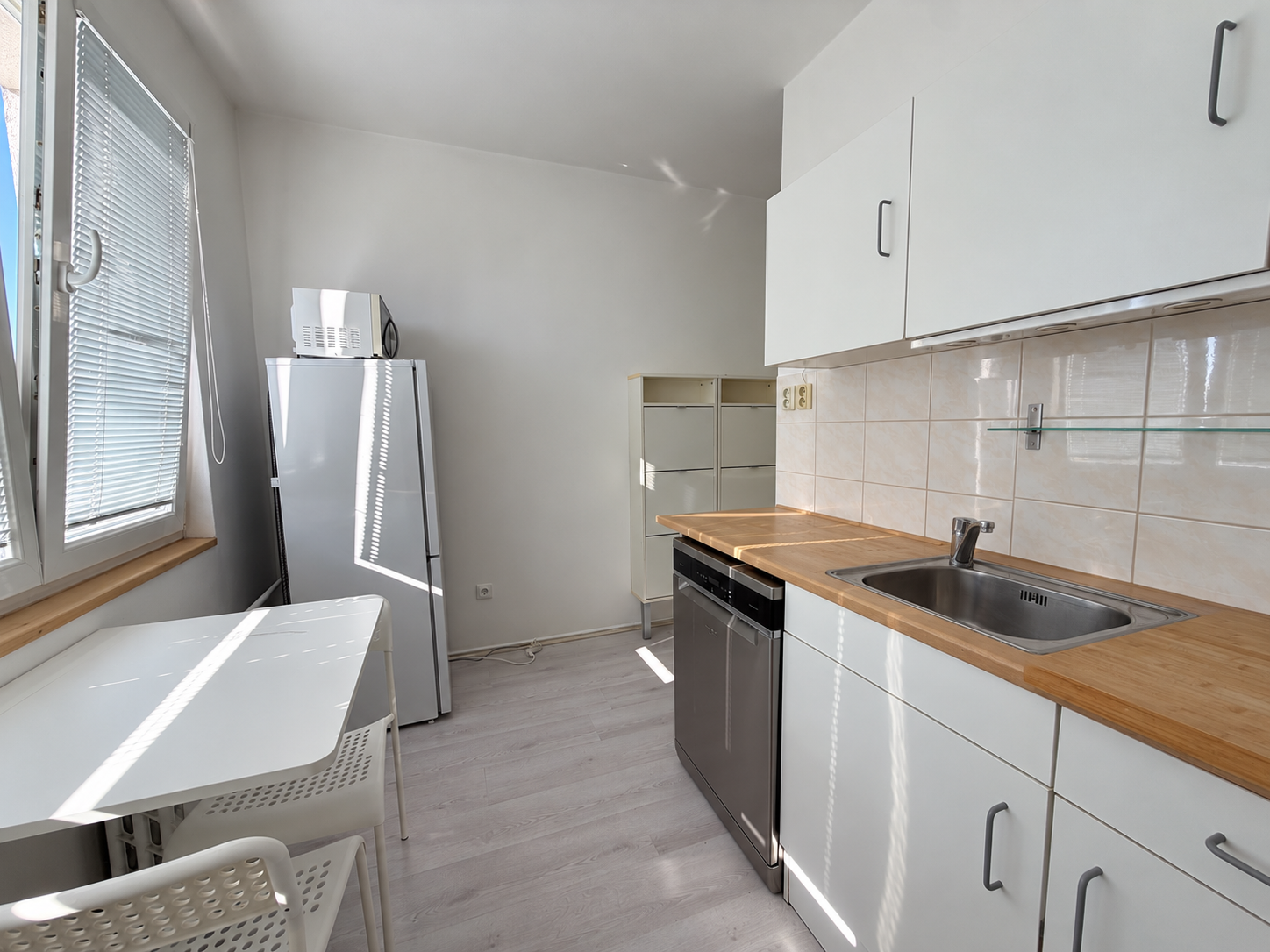 Pronájem bytu 1+1 36 m², Praha – náhled fotky 2