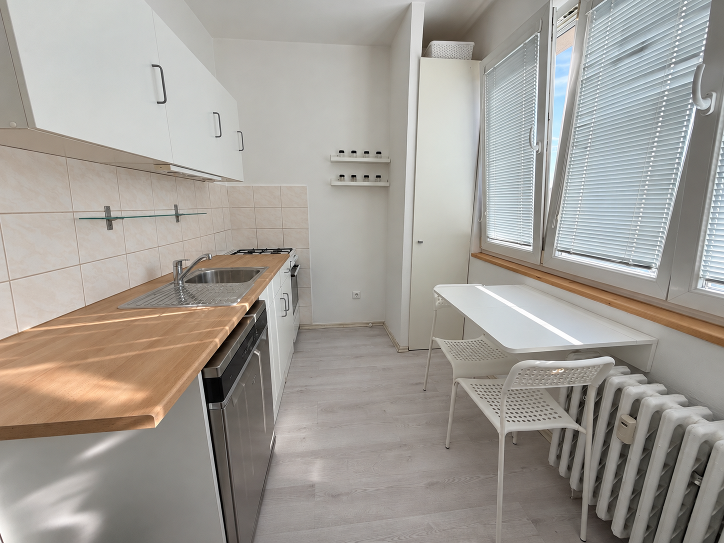 Pronájem bytu 1+1 36 m², Praha – náhled fotky 3