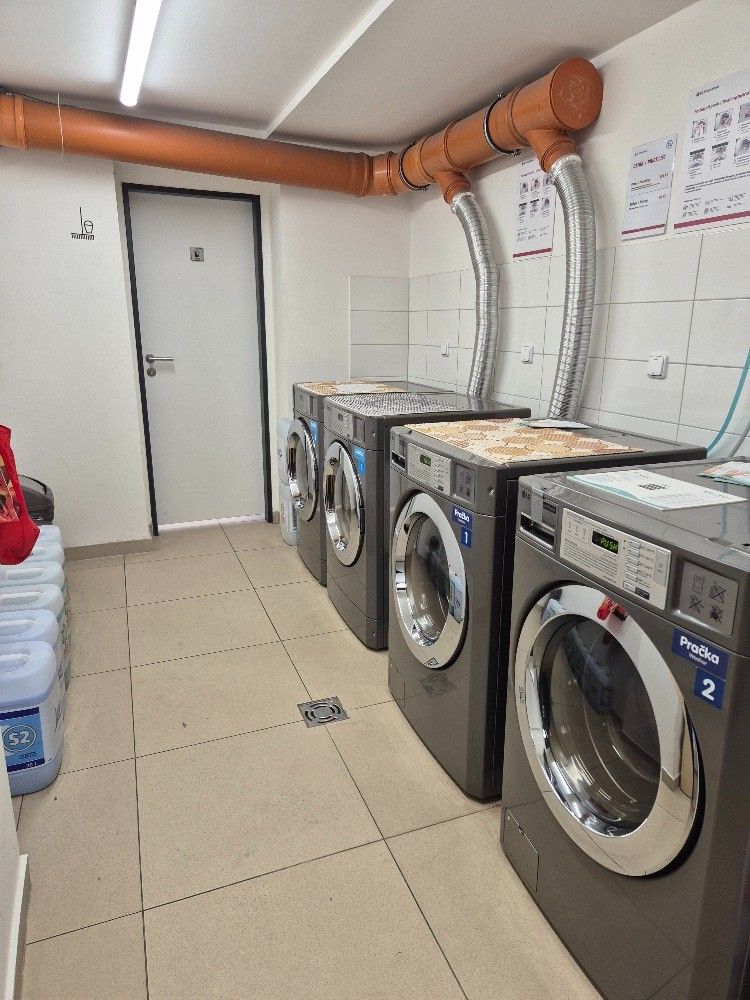 Pronájem bytu 1+kk 17 m², Praha – náhled fotky 4