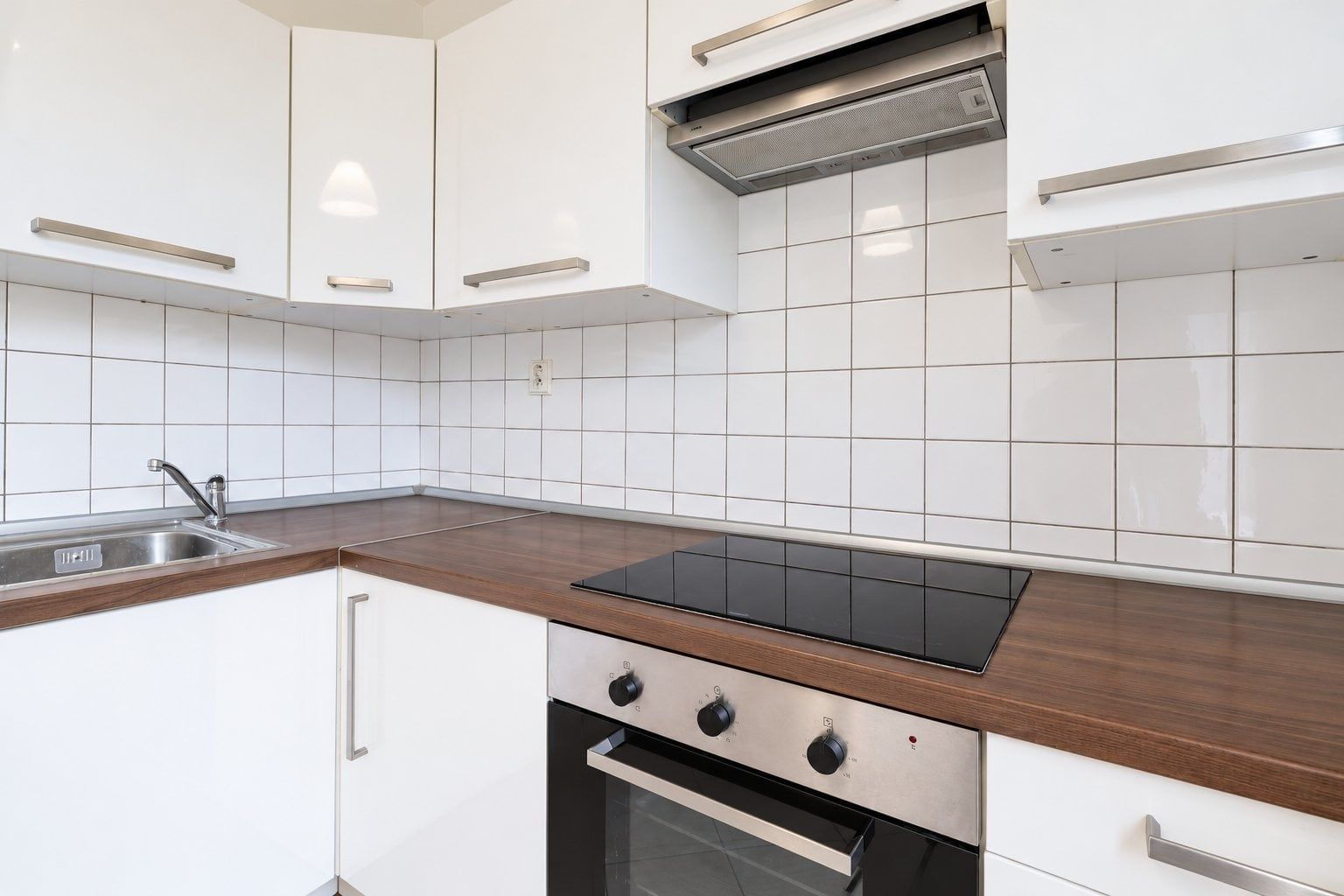 Pronájem bytu 2+1 50 m², Praha – náhled fotky 2