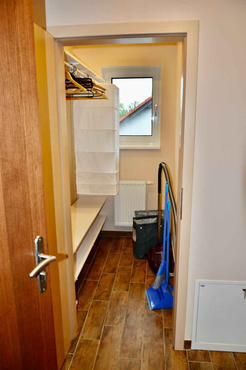 Pronájem bytu 1+kk 35 m², Strančice – náhled fotky 8
