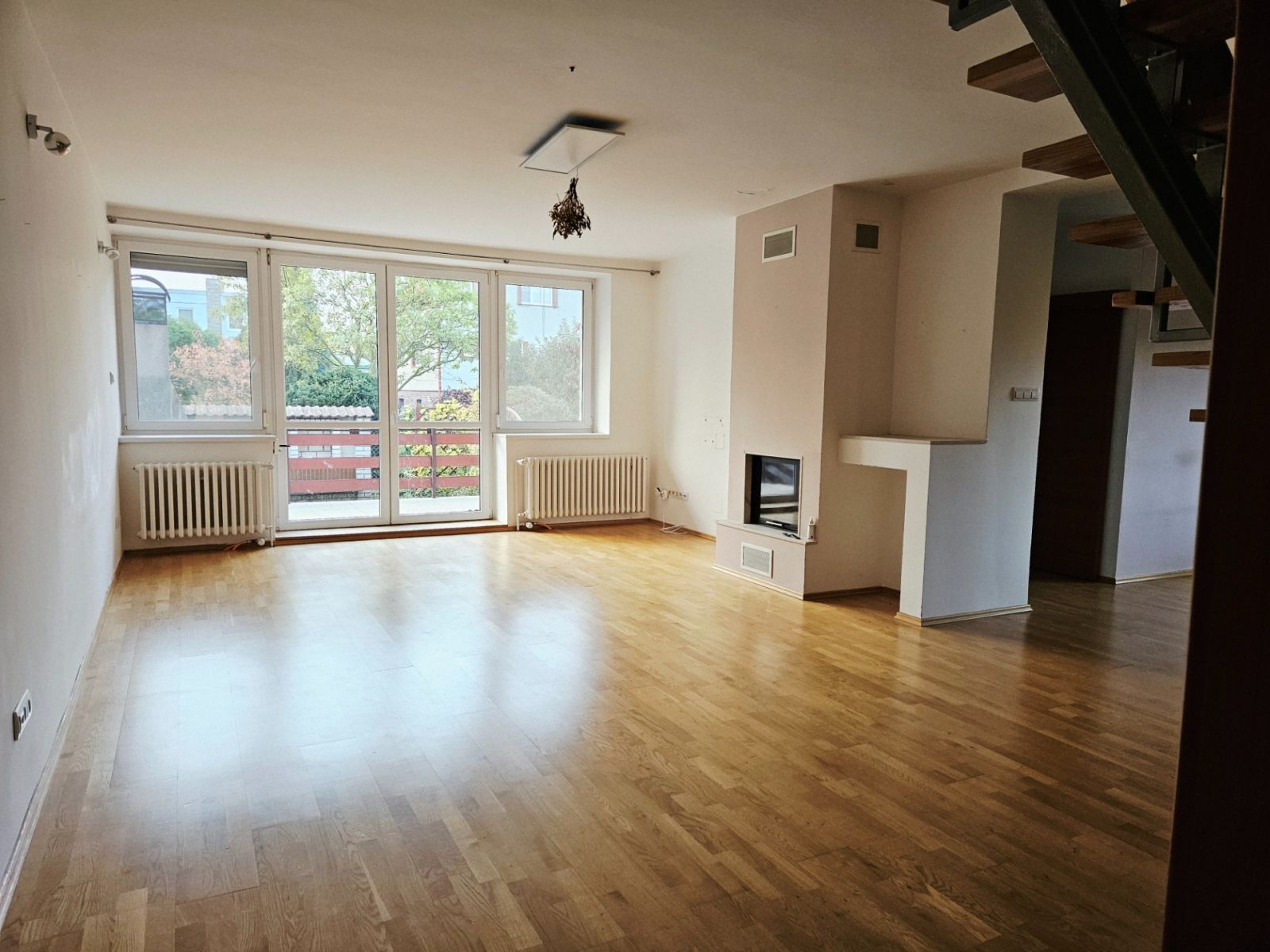 Pronájem bytu 5+kk 193 m², Praha – náhled fotky 3