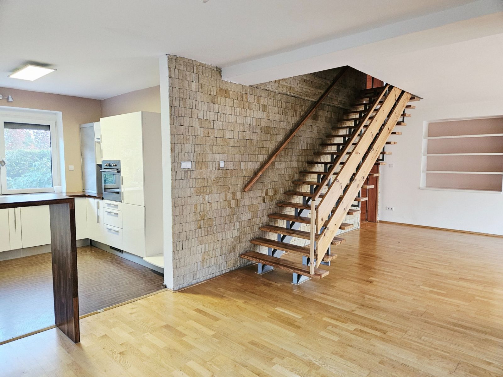 Pronájem bytu 5+kk 193 m², Praha – náhled fotky 5