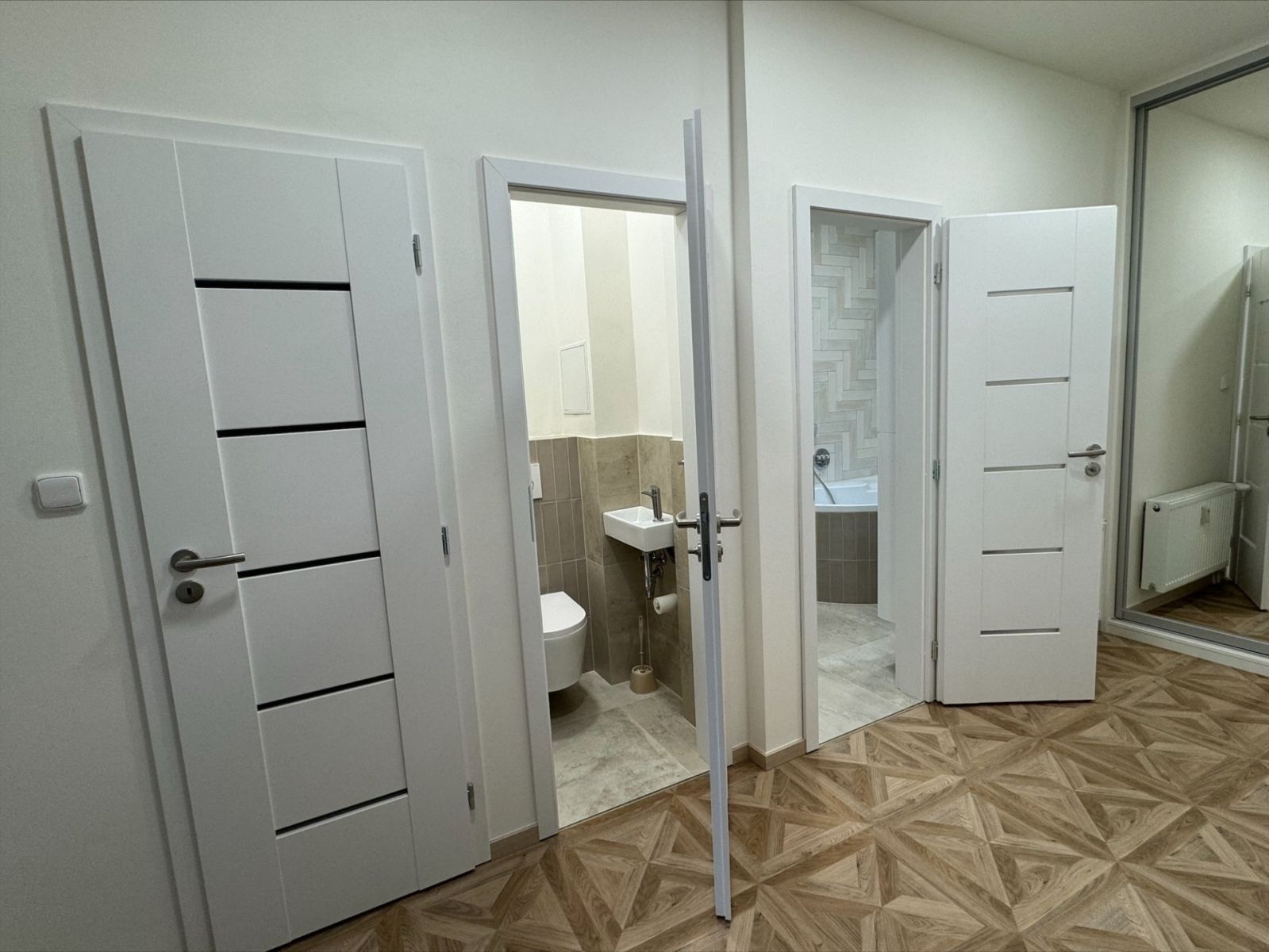 Prodej bytu 2+kk 42 m², Praha – náhled fotky 14