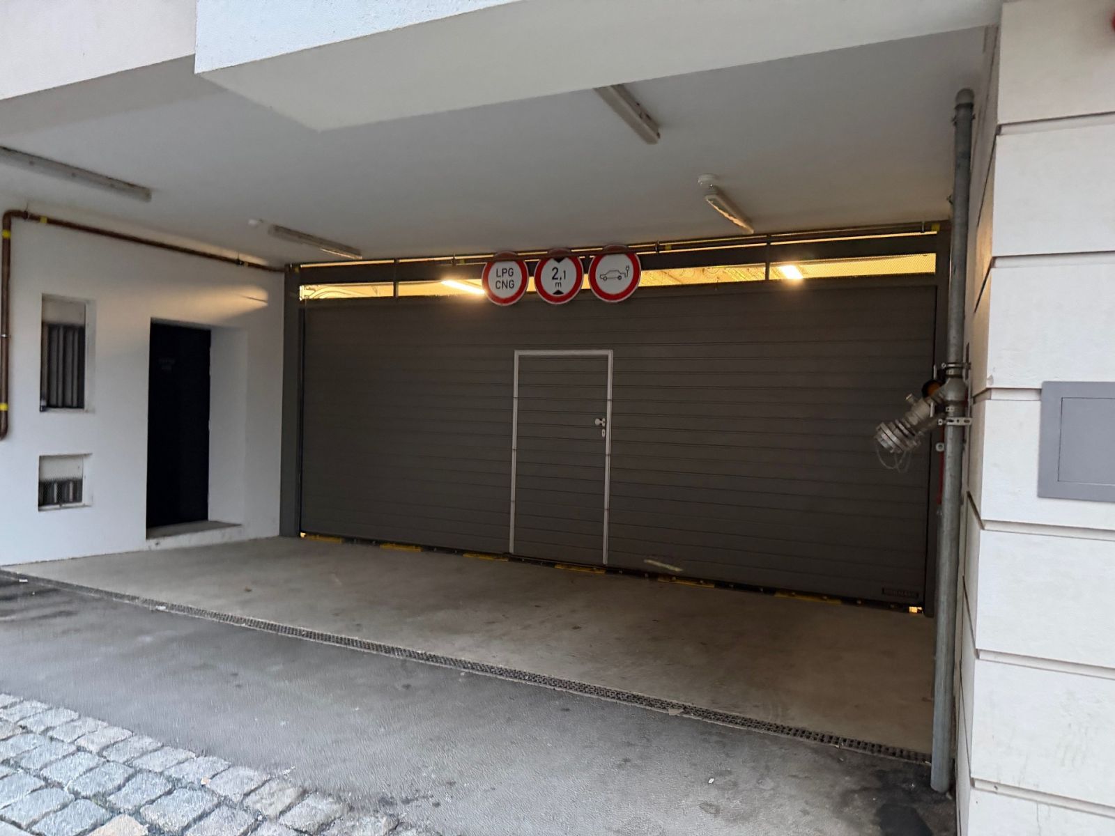 Pronájem objektu 16 m², Praha – náhled fotky 8