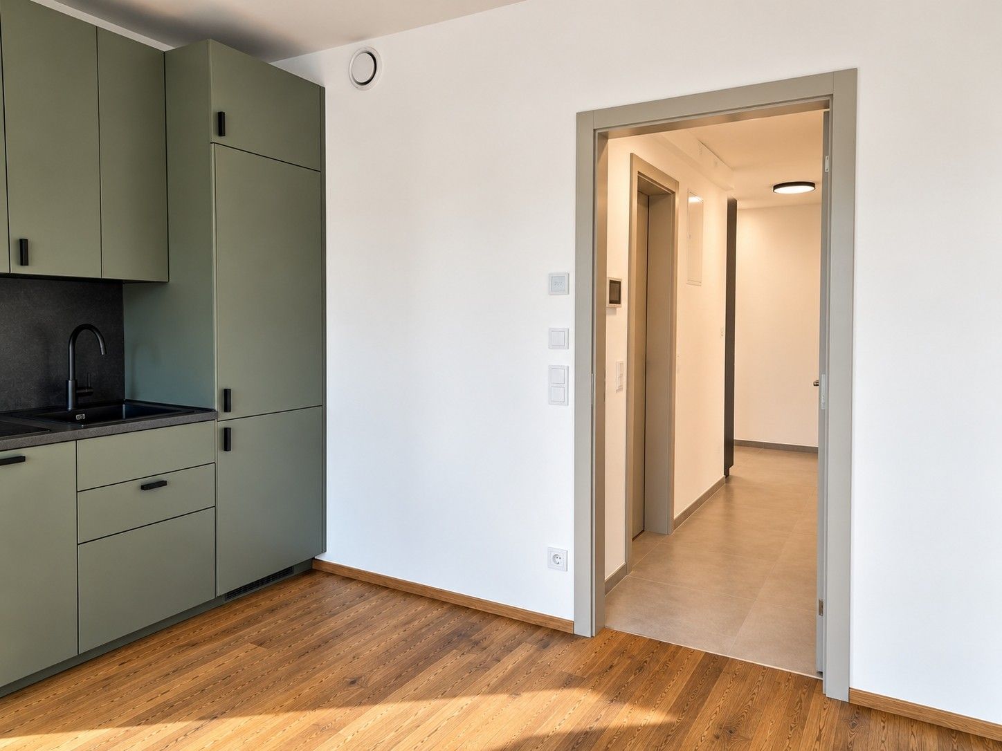 Pronájem bytu 2+kk 54 m², Praha – náhled fotky 3