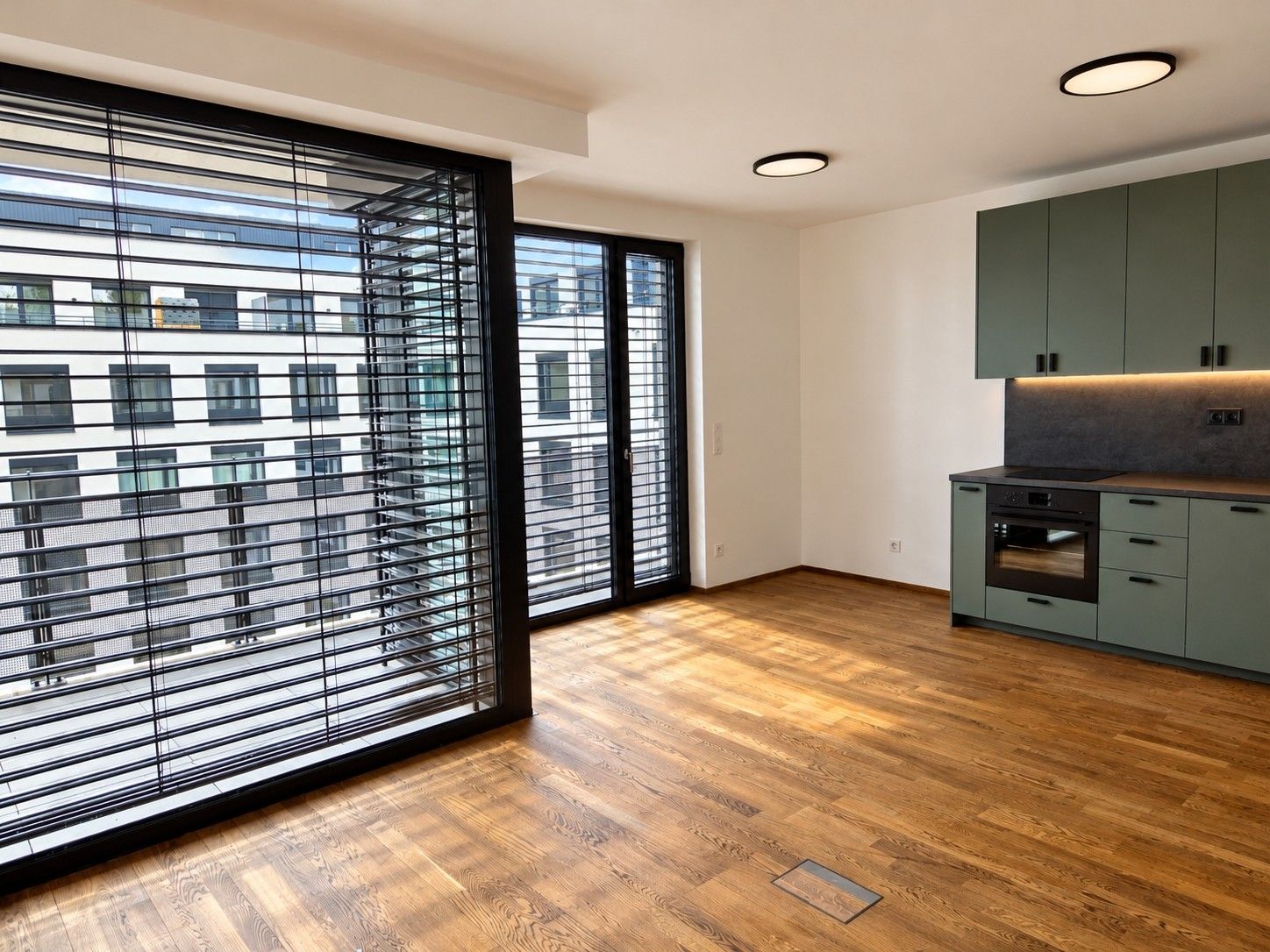 Pronájem bytu 2+kk 54 m², Praha – náhled fotky 2