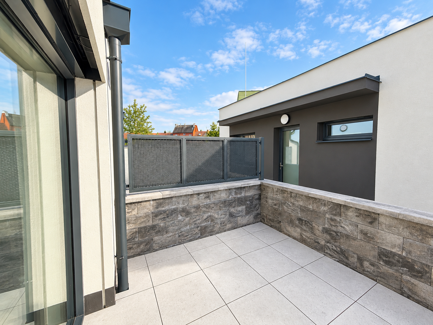 Pronájem bytu 1+kk 44 m², Hradec Králové – náhled fotky 4