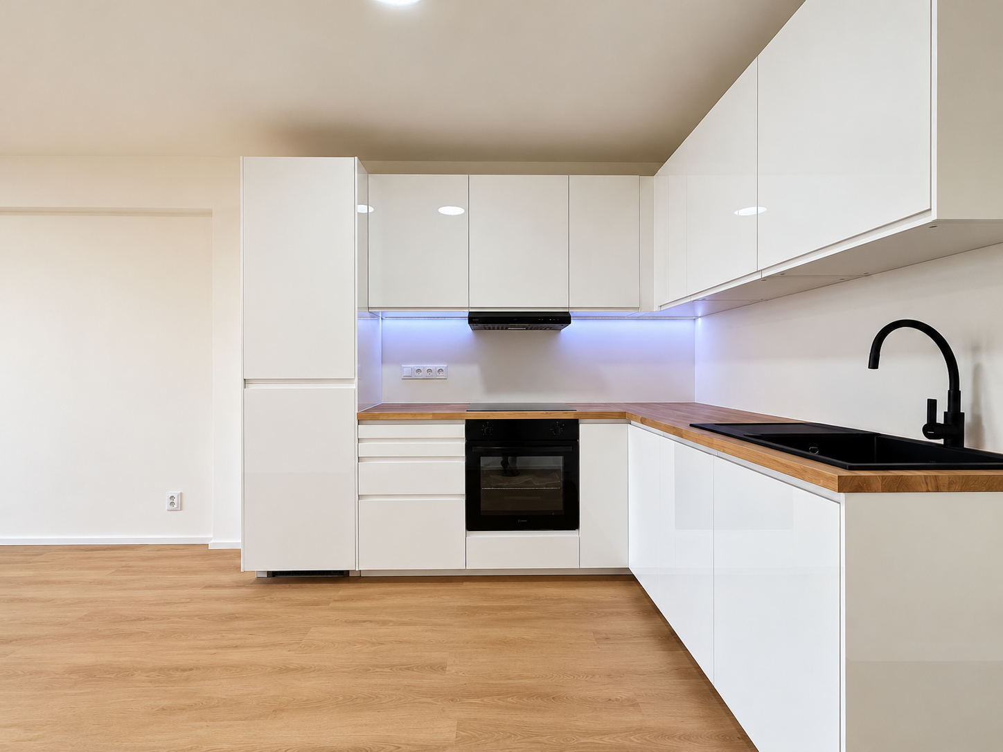 Prodej bytu 3+kk 64 m², Mladá Boleslav – náhled fotky 2