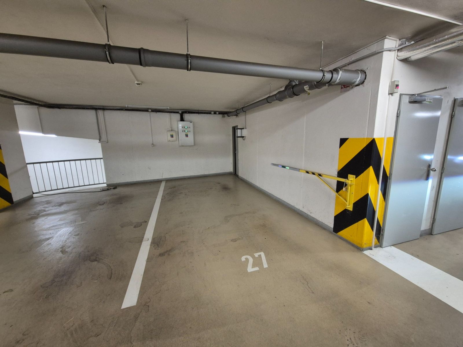 Pronájem garáže, 26 m², Praha
