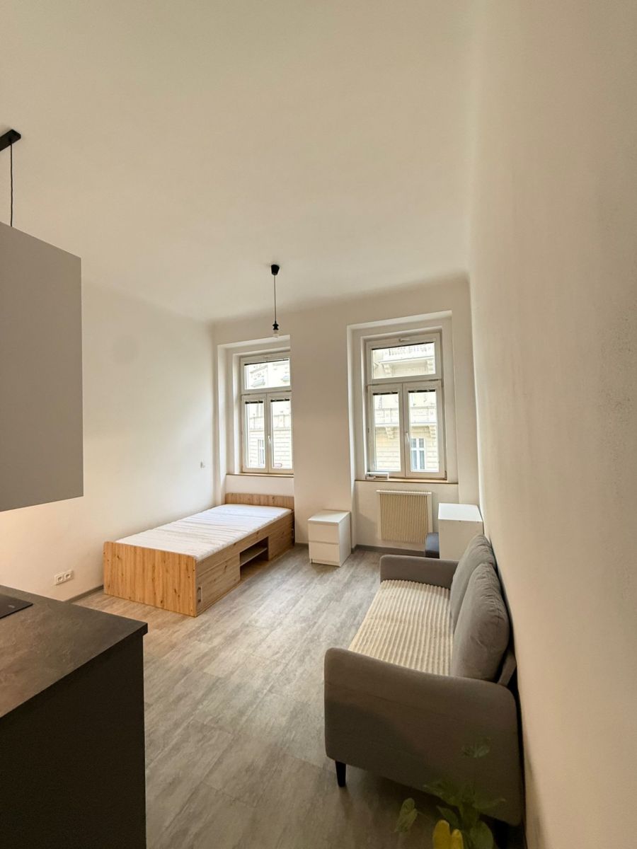 Prodej bytu 1+kk 25 m², Praha – náhled fotky 3