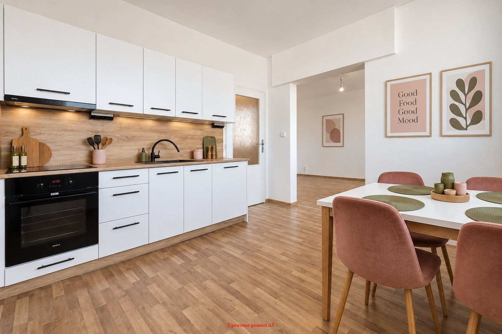 Pronájem bytu 1+kk 35 m²