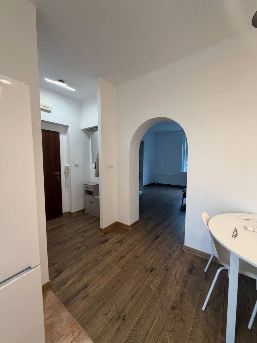 Pronájem bytu 1+1, 30 m² (4 z 7)