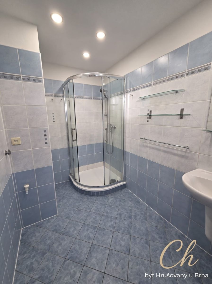 2+1 Apartment in Hrušovany u Brna - More