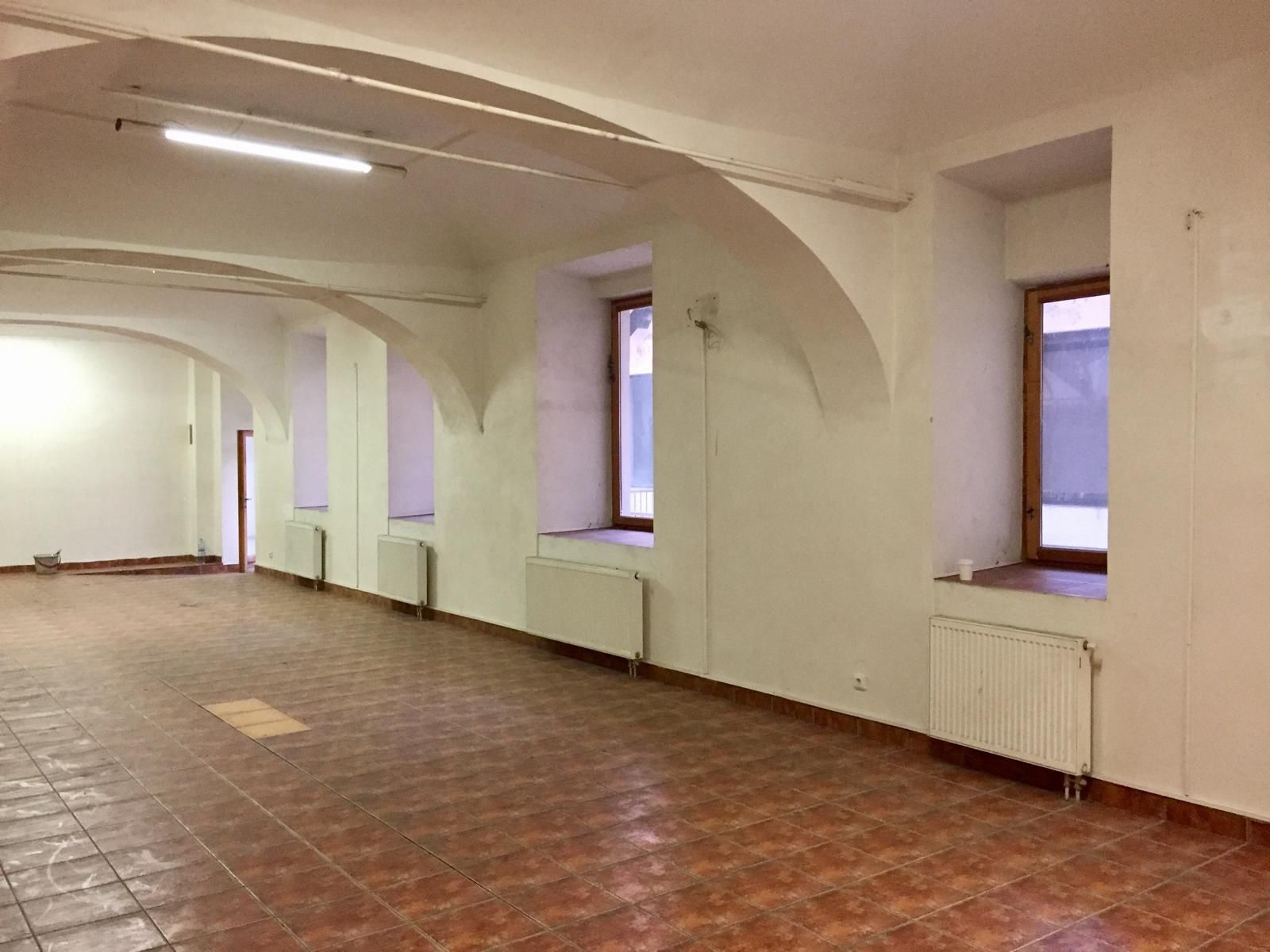 Pronájem komerčního prostoru ostatni 140 m², Praha – náhled fotky 7