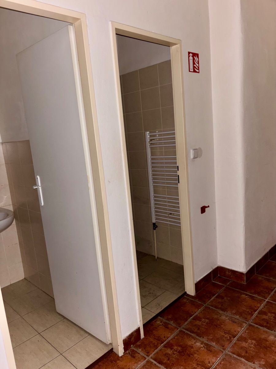 Pronájem komerčního prostoru ostatni 140 m², Praha – náhled fotky 19