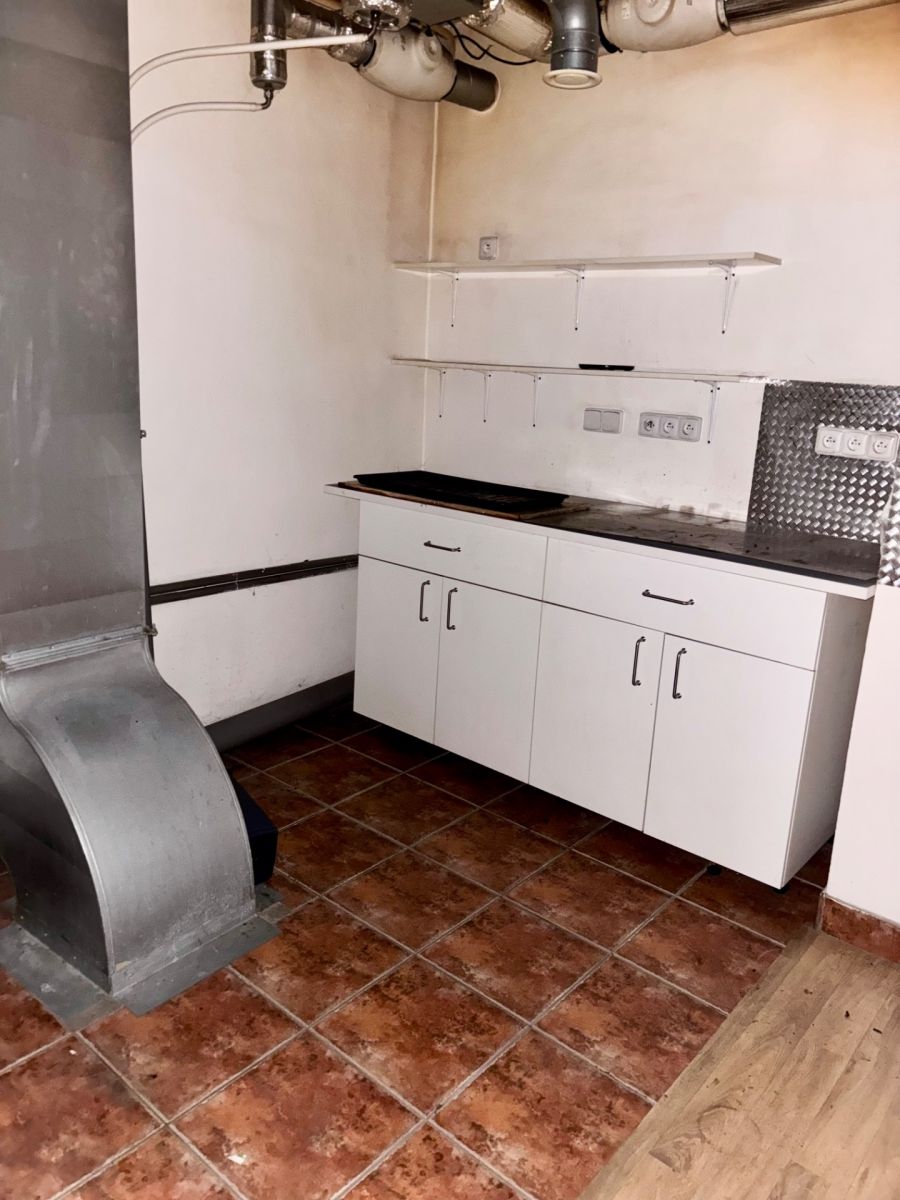 Pronájem komerčního prostoru ostatni 140 m², Praha – náhled fotky 17