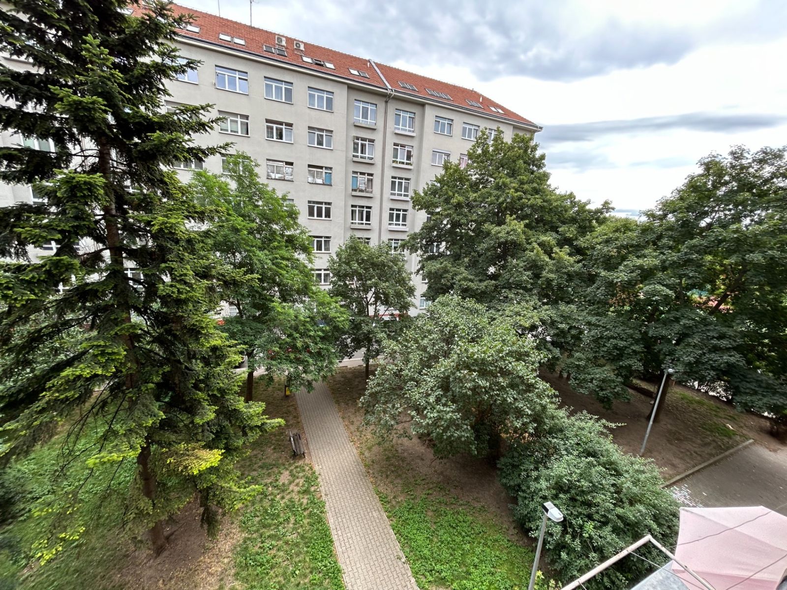 Pronájem bytu 2+1 60 m² — photo 2