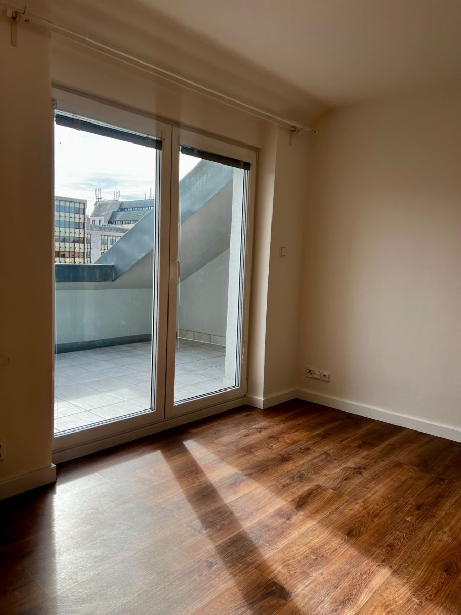 Pronájem bytu 3+kk 100 m², Praha – náhled fotky 12