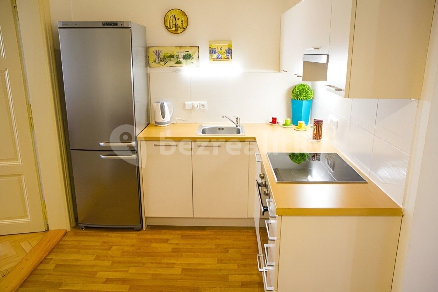 Pronájem bytu 2+kk 50 m² — photo 3