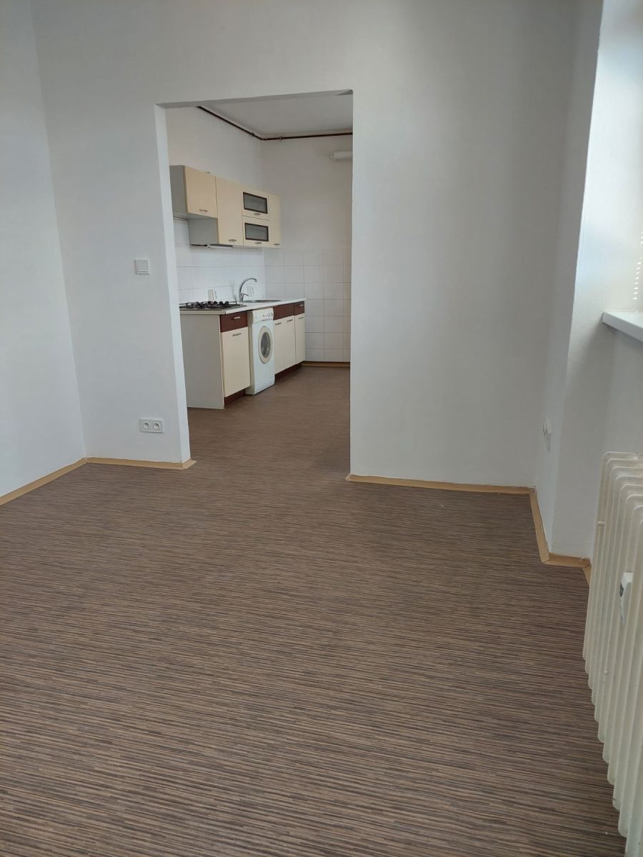 Pronájem bytu 2+kk 41 m² — photo 3
