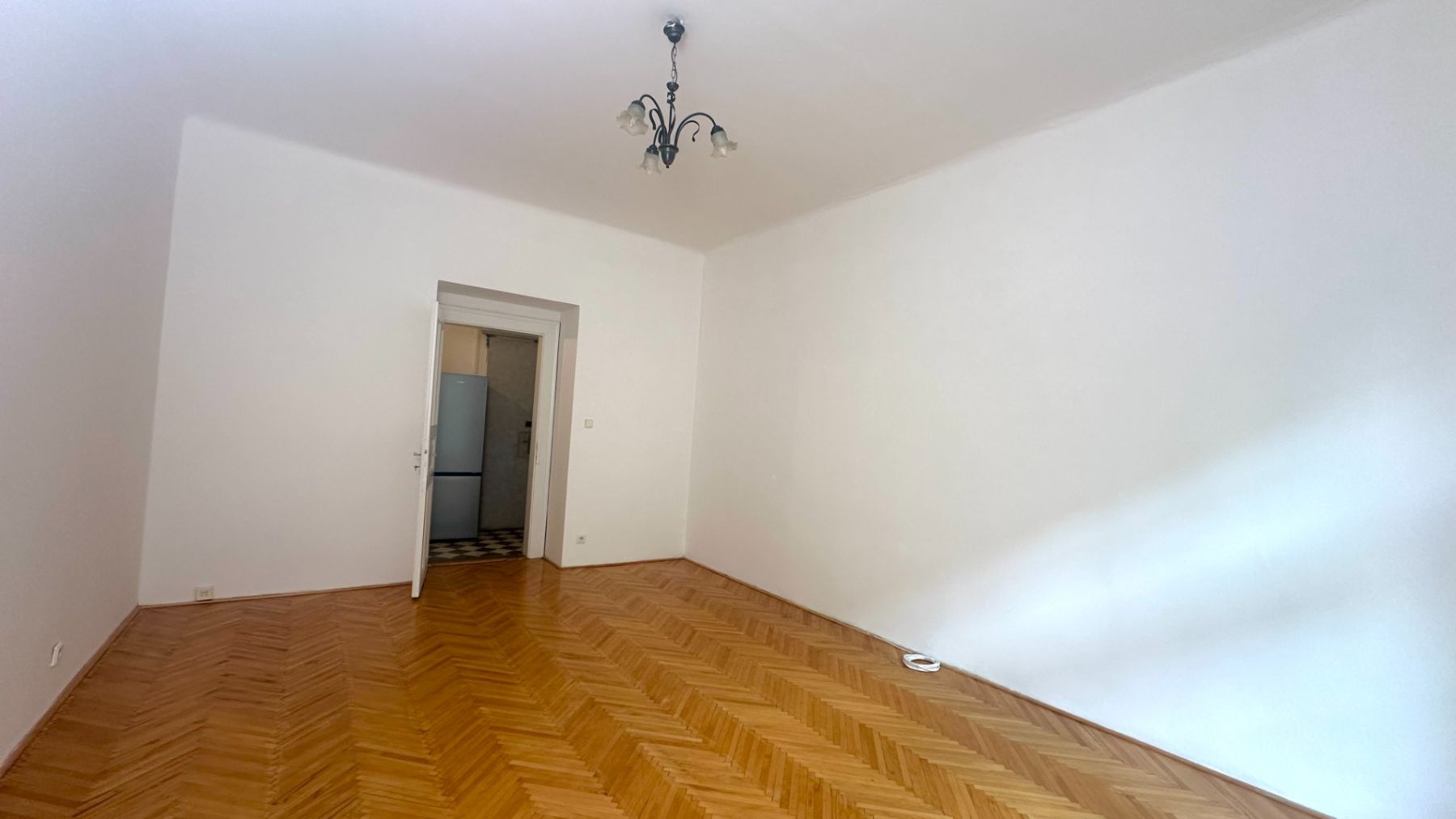 Pronájem bytu 2+kk 55 m² — photo 2